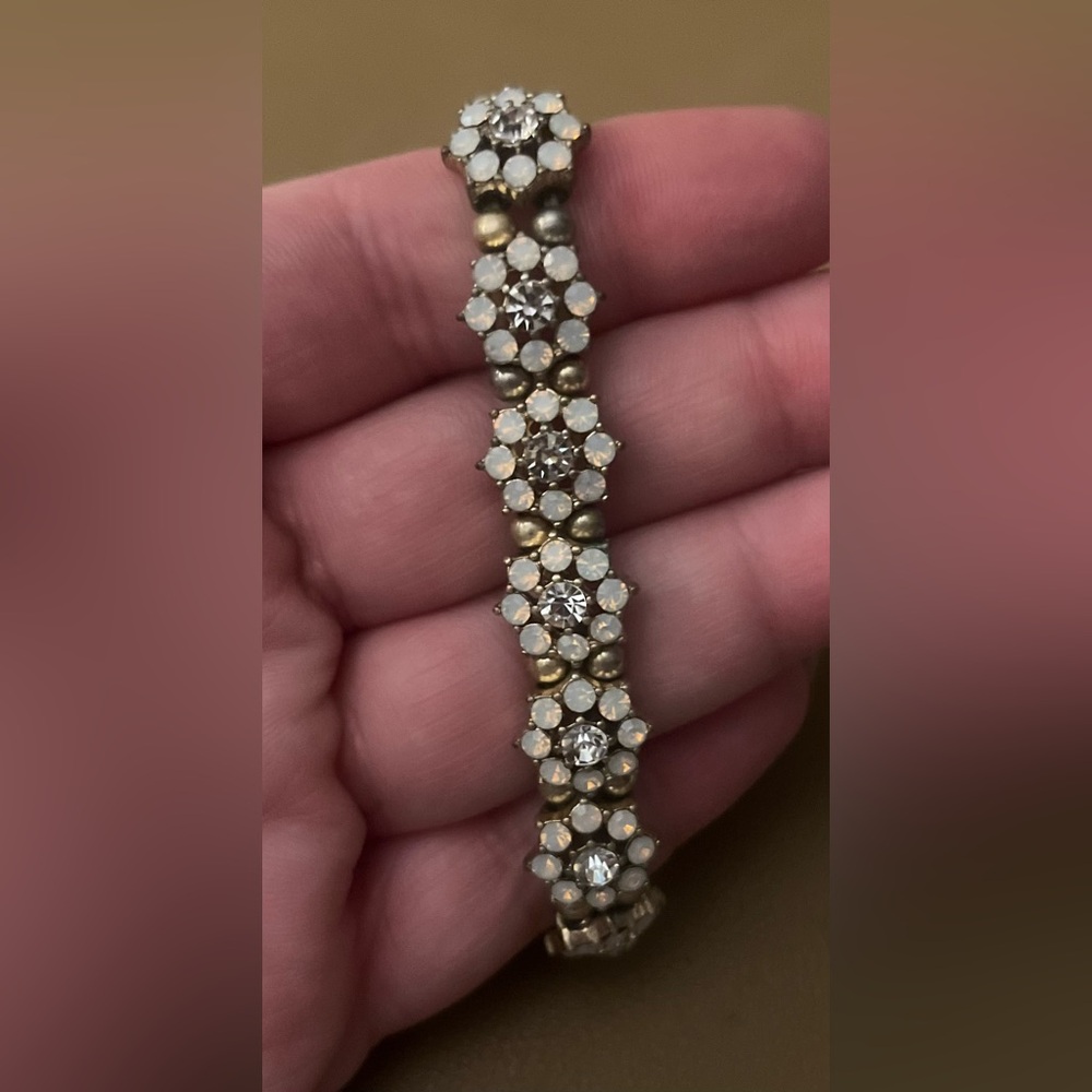 Rosie Daze Stretchy Floral Crystal Bracelet